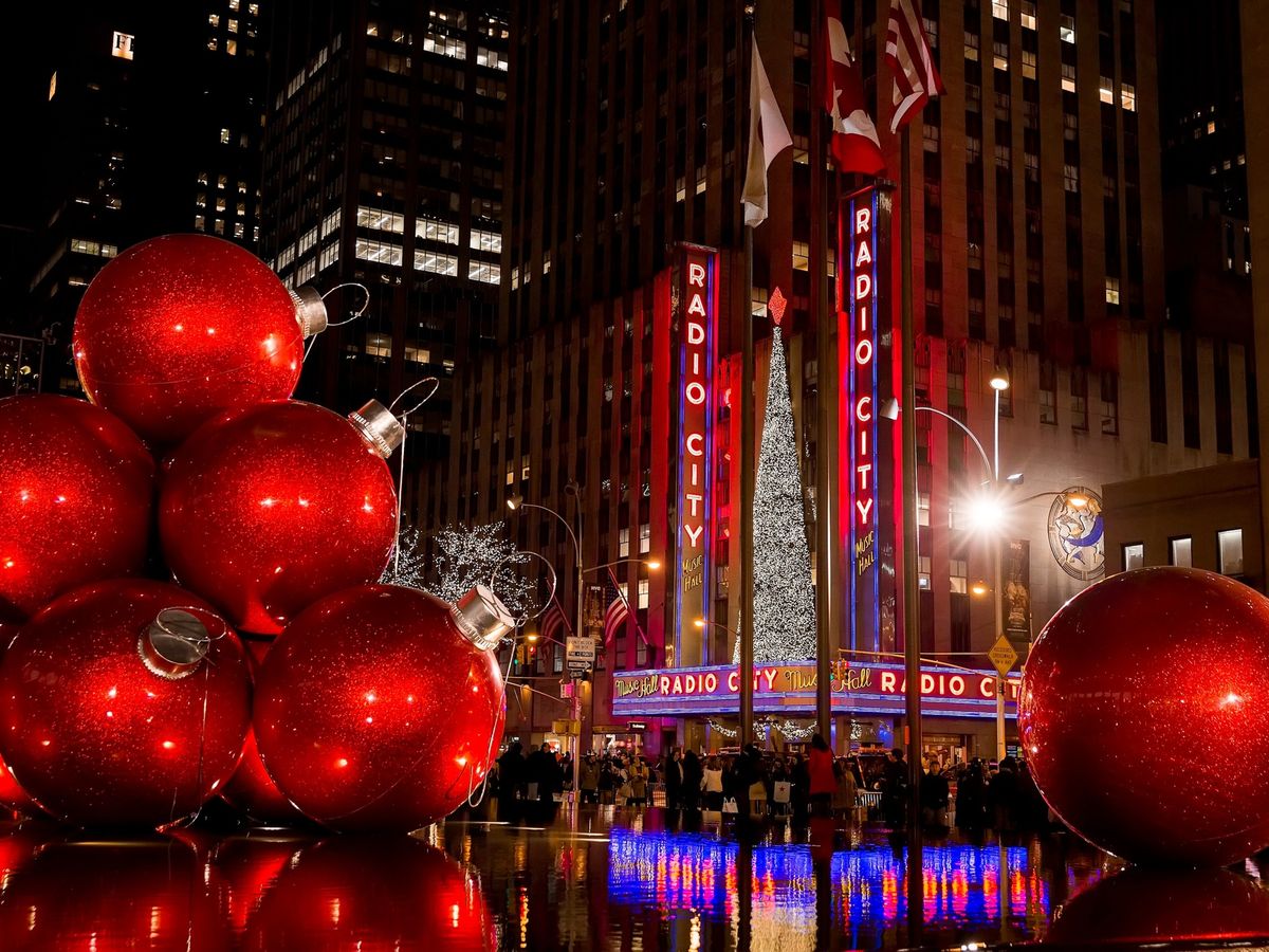 ニューヨーク冬の名物詩『クリスマス・スペクタキュラー・スターリング