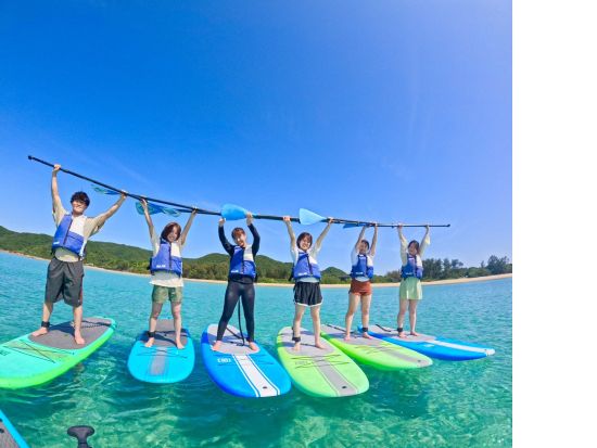 奄美大島〈お得なセットプラン〉【SUP+ナイトツアー】透明度抜群の奄美ブルーを大満喫！ドローン・ゴープロ撮影無料！お一人様も可能by 奄美シーランド