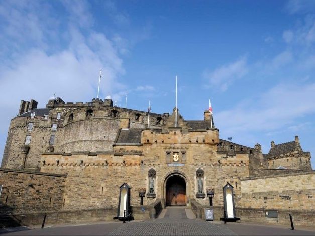 エディンバラの旧市街・新市街 | ロンドン 旅行の観光・オプショナル