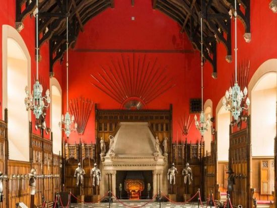 スコットランド 首都エジンバラ日帰り観光ツアー　エジンバラ城入場付き ＜ロンドン発＞