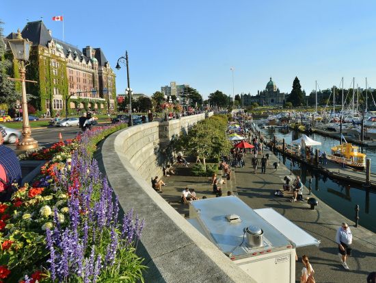 ビクトリア観光＆ブッチャート・ガーデンツアー ＜3～10月／英語ガイド／バンクーバー発＞