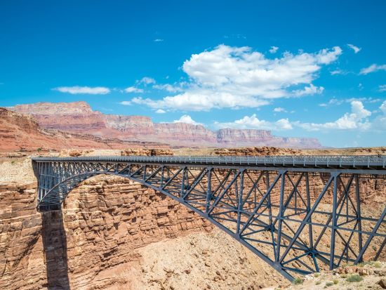 ラスベガス⇔ペイジ　片道シャトルサービス＜混載／英語＞