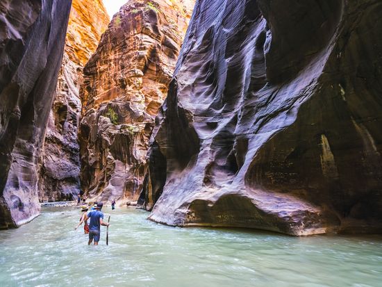 USA_Utah_Zion National Park_Narrows_shutterstock_432882991
