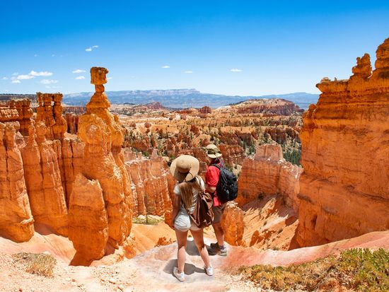 USA_Utah_Bryce Canyon National Park_hiking_shutterstock_1224879757