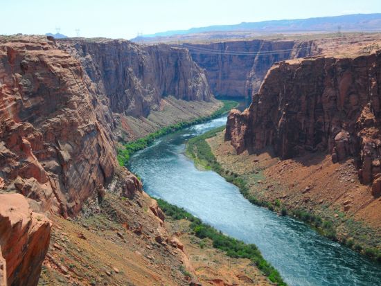 ラスベガス⇔グランドキャニオン・ウエスト　片道シャトルサービス＜混載／英語＞