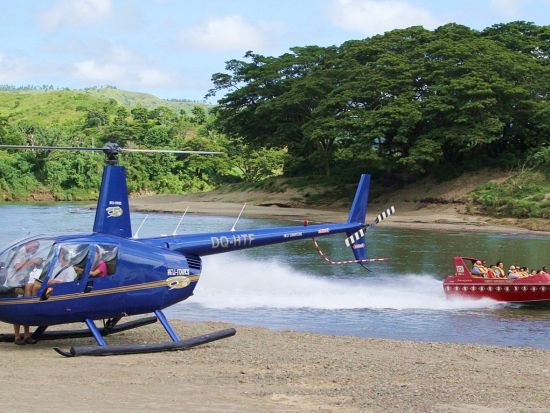 シガトカ渓谷　ヘリコプター遊覧飛行　空から渓谷を一望＋ジェットボートで村訪問＆文化体験を満喫！＜4時間／送迎付＞