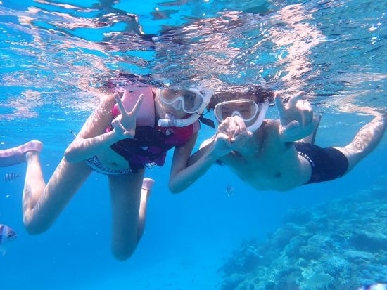 慶良間1日ボートシュノーケリング 透明度抜群の海でカラフルな魚と泳ごう♪お子様やシニアの方も参加OK！＜1日／本島中部 北谷町＞