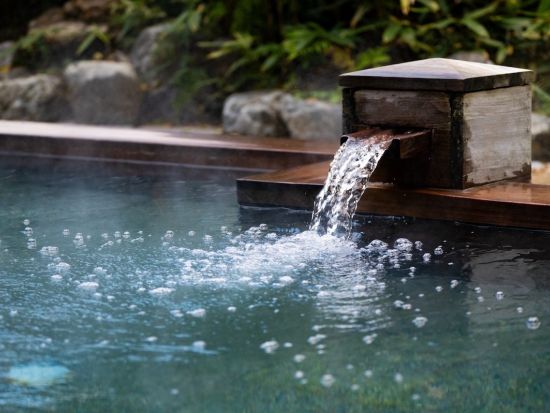 鞍馬の秘湯くらま温泉　四季折々の自然と楽しむ極上の露天風呂体験＜京都＞
