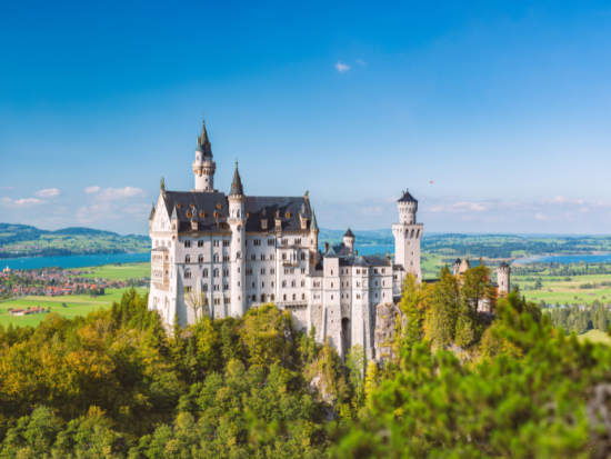 【安心の日本人同行・貸切専用車でゆったり旅】 ノイシュバンシュタイン城&ローテンブルグ ＜フランクフルト発着 /毎日催行 /お一人様 OK＞