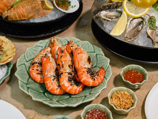 ザ・ダイニングルーム「The Dining Room at Grand Hyatt Erawan」事前予約　五感で味わう贅沢ビュッフェ