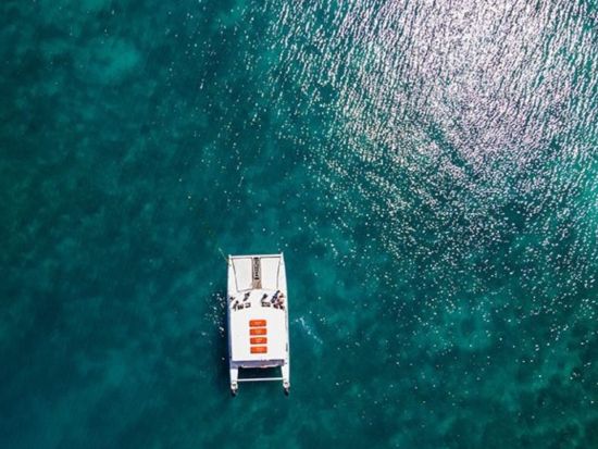 サヴァラ島日帰りクルーズ　美しいプライベートアイランドで自由時間を満喫！シュノーケリングやカヤックなども楽しめる♪＜送迎付／昼食付／デナラウ港発＞