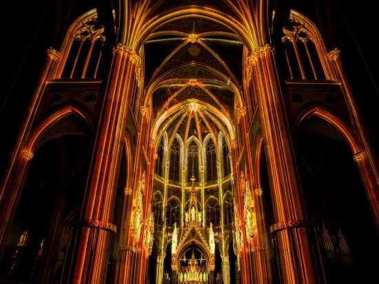 ヴォティーフ教会 プロジェクションマッピングショー「Light of Creation（ライト・オブ・クリエーション）」鑑賞チケット＊申込と同時に即予約確定