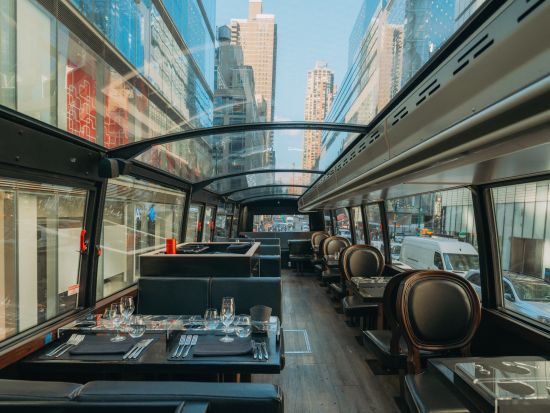 バストロノーム（BUSTRONOME）食事券＆事前予約サービス　2階建てパノラマバスレストラン＜地下鉄57丁目駅付近発＞*前日17時まで予約OK