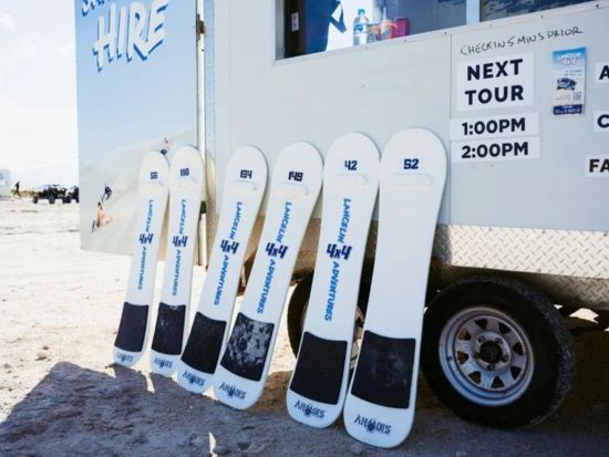 ランセリン砂丘サンドボードレンタル　真っ白な砂丘でスリル満点のアクティビティを満喫！＜60分／現地集合＆解散＞