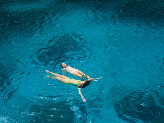 ぐるっと3島周遊！透明度抜群の海へ！ラチャノイ島・ラチャヤイ島・マイトン島を1日満喫＜少人数制／ベテラン女性日本語ガイド＞