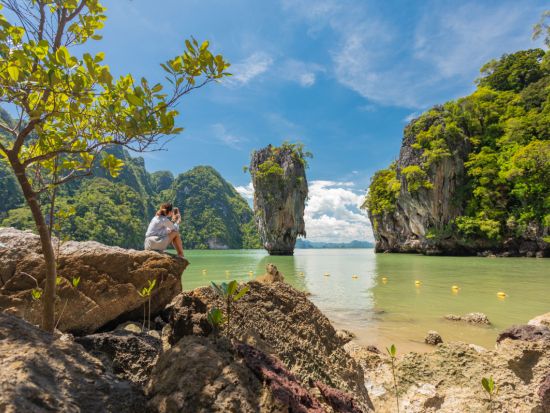 ＜朝ゆっくり出発＞【映える欲張りコース】 ヤオ島ドラゴンスピンビーチ＋パンガー湾カヌー＋ジェームスボンド島＋ビーチクラブ（ウォーターパーク付）＜ホテル送迎無料＞