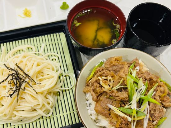 ざるうどん＆牛丼