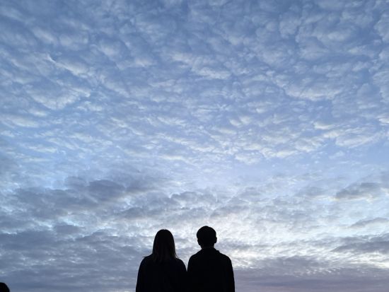 サンライズジープアドベンチャー　バトゥール山の日の出鑑賞＋黒い溶岩地帯をジープ走行！＜朝日を見ながらの軽食＆ブランチ付き＞