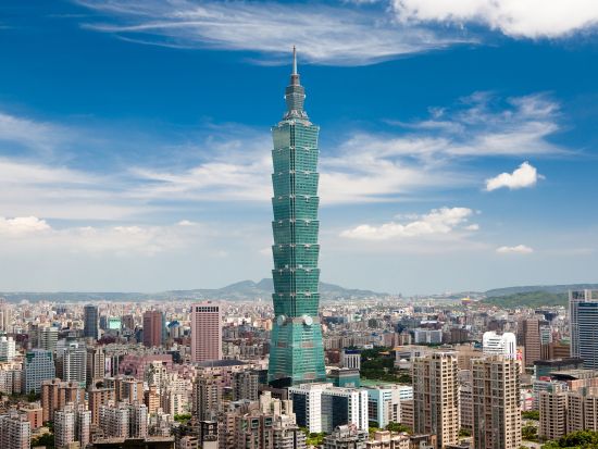 台北観光ツアー　龍山寺＆忠烈祠＆国立故宮博物院&台北101 ＜日本語または英語ガイド／台北101にて解散＞