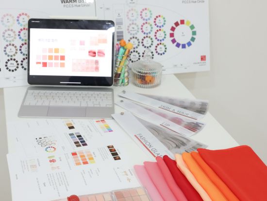 明洞 フォトスタジオ「Ohn Studio」女子旅の思い出にも！韓国風フォト撮影＆パーソナルカラー診断！ ヘアメイクオプション選択可＜8番出口すぐ／日本語OK＞