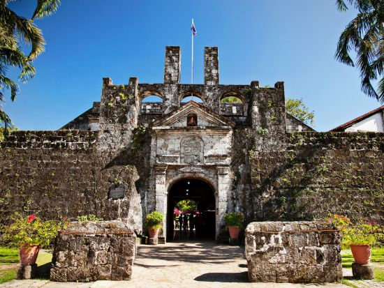 セブ島＆マクタン島　ツインアイランドの歴史を巡る1日ツアー＜貸切／ホテル送迎／英語ガイド＞