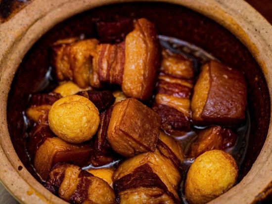 豚肉とうずらの卵の甘辛煮