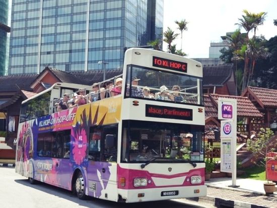 クアラルンプール市内観光バス ホップオン ホップオフバス ナイトツアーまたは乗り降り自由パス　＊即予約確定