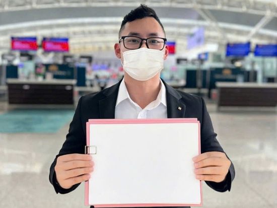 Ảnh Nhân sự đón 2