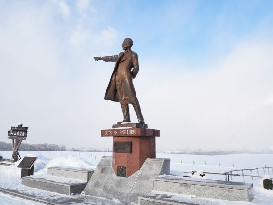 貸切観光タクシー アルファードでちょっと贅沢な札幌めぐり＜2～3時間／1～4名／札幌市内中心部送迎可＞