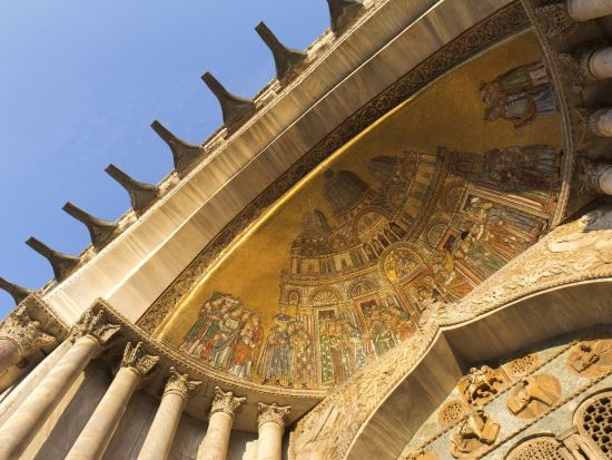 優先入場！サン・マルコ寺院見学ツアー＜約45分／混載／英語ガイド＞ *当日予約OK