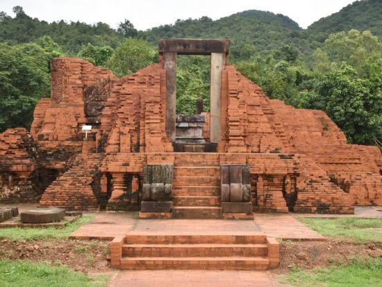 世界遺産ミーソン遺跡貸切ツアー　入場チケット＆英語または日本語ガイド付きプランあり！＜午前・午後／ダナン・ホイアン発／空港お迎え可＞