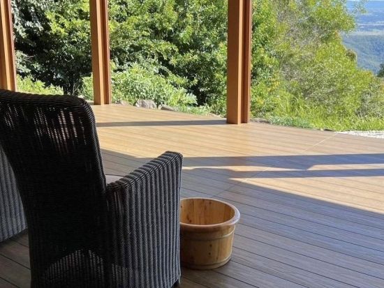 世界遺産＆タンボリンリトリート　日常から離れ極上の自然時間で心を癒すひととき！＜フットバスorヨガ／日本語通訳＆ドライバーガイド／ゴールドコースト発＞