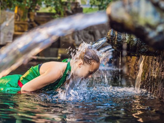 【スピリチュアルヒーラー バリアン 占い/前世・現世・未来を読み解く+沐浴体験】映画「食べて、祈って、恋をして」の世界へ«貸切/日本語/ホテル送迎/アレンジ自由