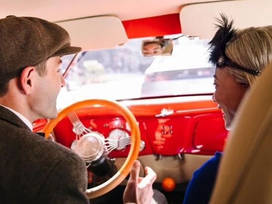 ニューヨーク ヴィンテージカーツアー＋ワイン試飲 or カクテルクラス　学んで味わう大人の贅沢体験＜2時間／英語ガイド＞