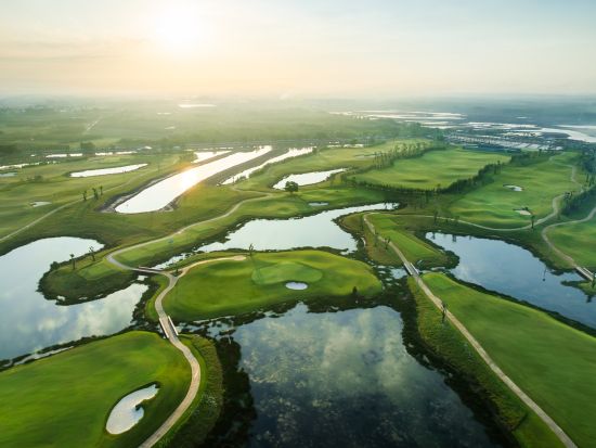 ヴィンパール・ゴルフ・レマン・クチ 　ゴルフ場予約＜日本語ガイド／送迎あり＞