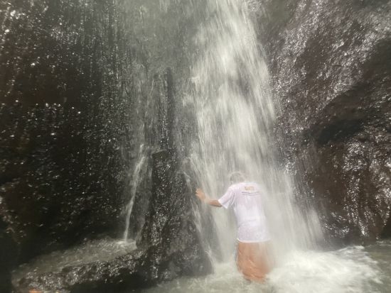 【人気ヨガスタジオで朝 YOGA+沐浴体験】心と体をデトックス！最高のリフレッシュを叶える、ワンランク上の旅 «貸切/日本語ガイド/ホテル送迎/アレンジ自由»