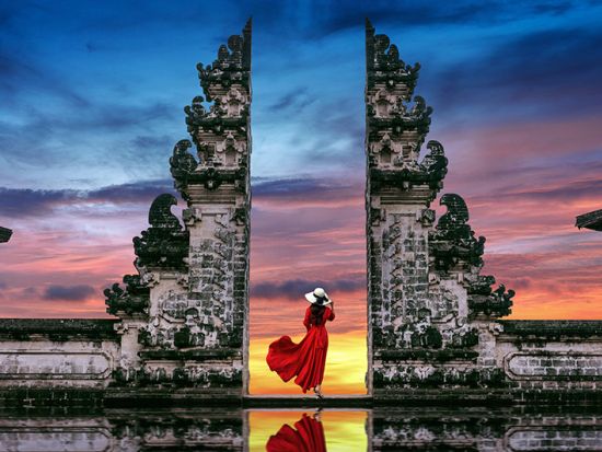 早朝5時出発で行く、ランプヤン寺院＋ティルタガンガ離宮！夜明けと共に神秘の地へ バリ島東部の聖地巡礼＜貸切／日本語ドライバーガイド／ホテル送迎付／アレンジ自由＞