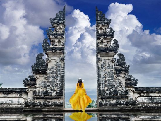 【早朝 05:00 am 出発！ランプヤン寺院+ティルタガンガ離宮】夜明けと共に神秘の地へ/バリ島東部の聖地巡礼«貸切/日本語ガイド/ホテル送迎/アレンジ自由»