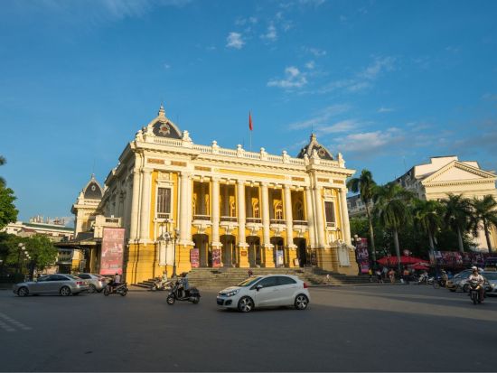 ハノイ日本語ガイド貸切サービス　地元人気ガイド・ザンさんがご案内♪自由スケジュールで満喫＜最大10名＞