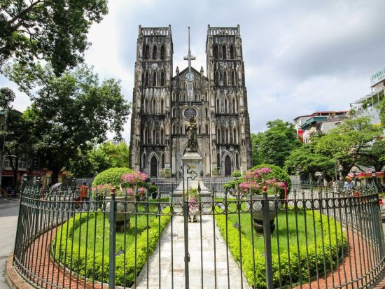 ハノイ日本語ガイド貸切サービス　地元人気ガイド・ザンさんがご案内♪自由スケジュールで満喫＜最大10名＞