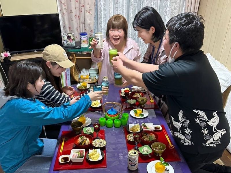 ホームダイニング７