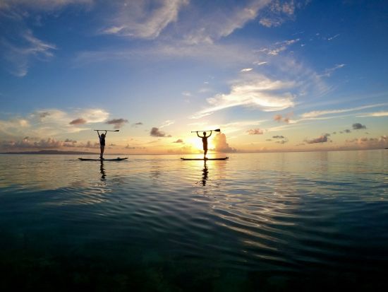 石垣島サンセットSUPツアー 1日を締めくくる感動の夕陽体験＜少人数制／10歳～／90分／石垣島市街地から無料送迎あり／写真プレゼント付き＞