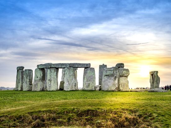 UK_England_Stonehenge_shutterstock_545139100