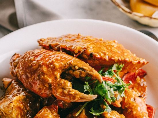 シンガポールナイトツアー　スペクトラ鑑賞クルーズ＋絶景ルーフトップバーを満喫！チリクラブの夕食や軽食付きプランあり＜日本語ガイド＞