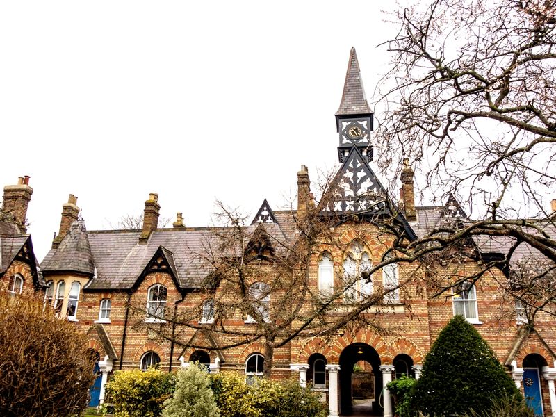 UK_Windsor_pixta_101390812_M