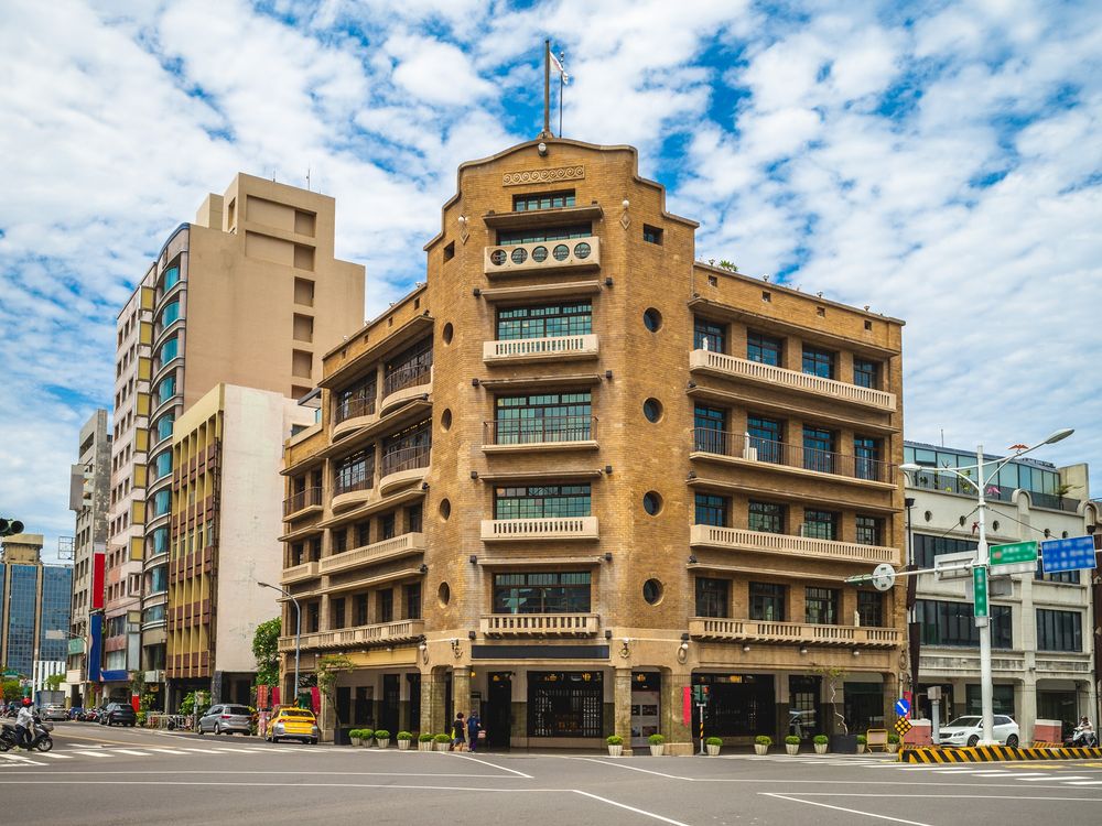 台湾_台南_林百貨店_AdobeStock_326942748