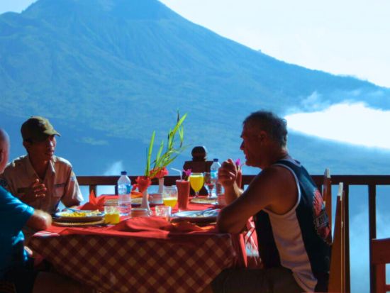 バリ島 1日観光ツアー　キンタマーニ高原＆バロンダンス鑑賞＆バトゥール山を望む絶景ランチ