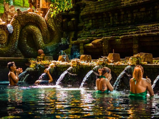 バリ島 1日観光ツアー　キンタマーニ高原＆バロンダンス鑑賞＆バトゥール山を望む絶景ランチ