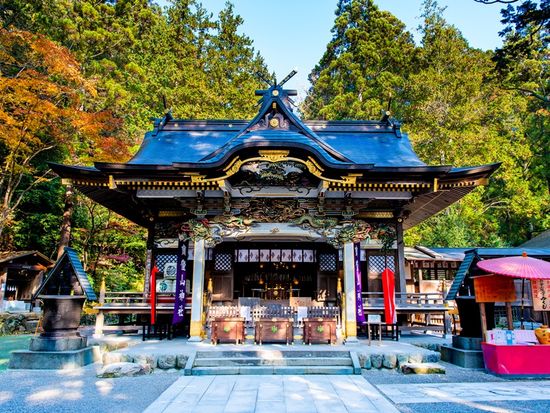 Japan_AUtumn_Chichibu Shrine_pixta_75653735_M
