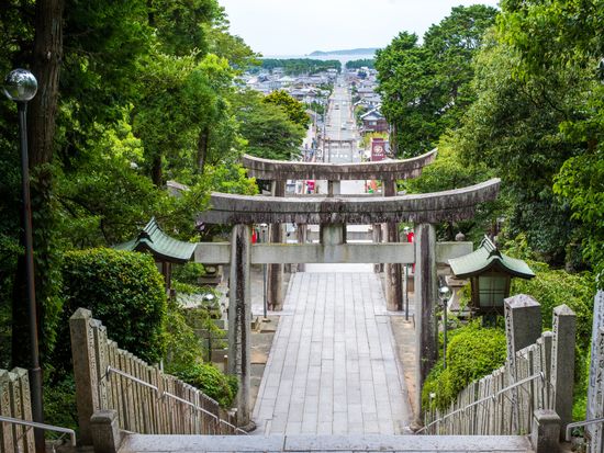 pixta_43760530_宮地嶽神社_M